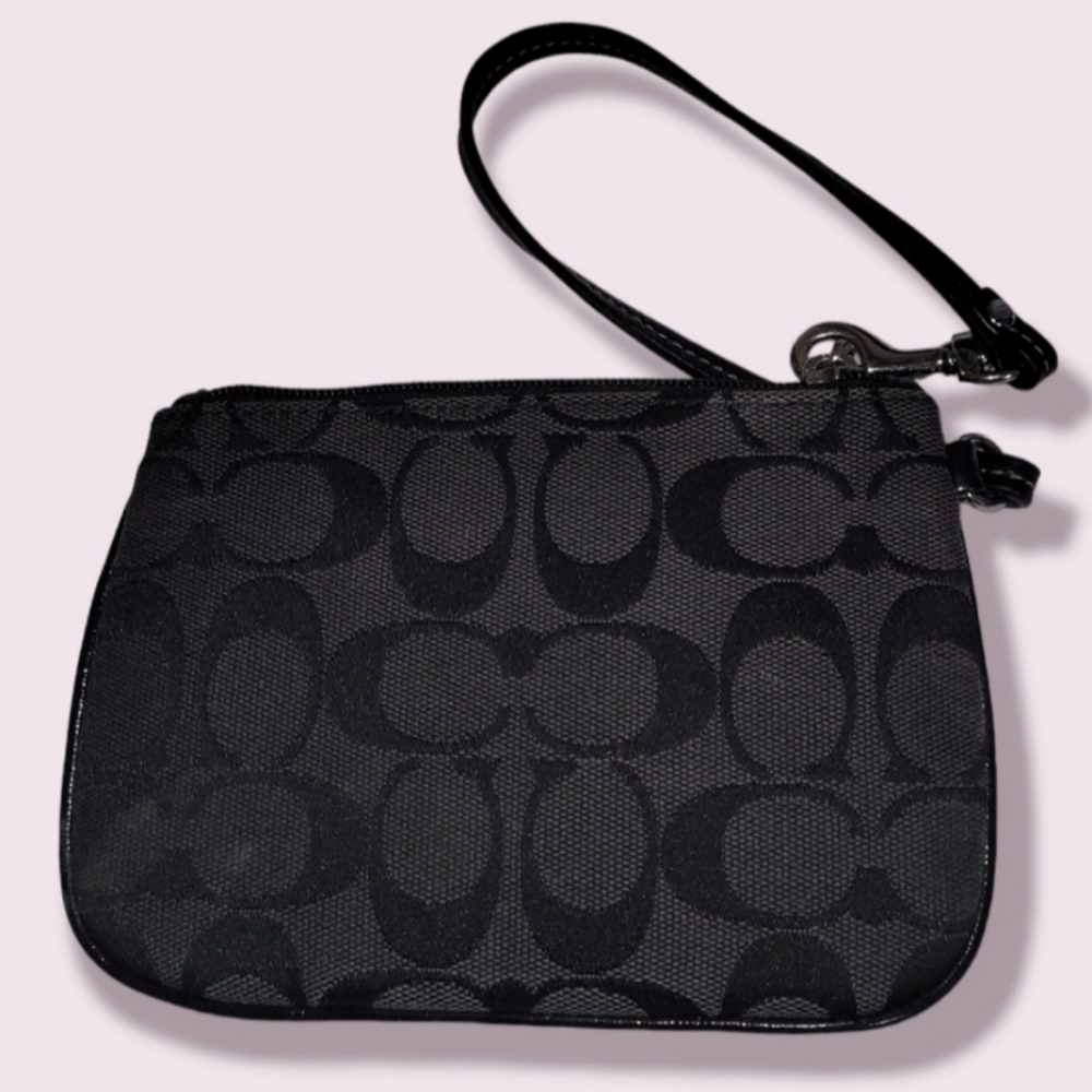 Vintage Coach Signature C Black Wristlet